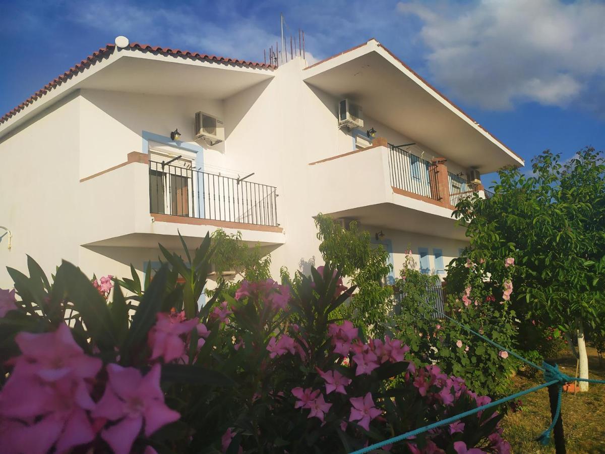 Seaview Saravari Studios Agios Alexandros Eksteriør billede